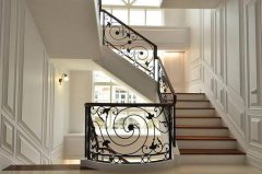 别墅楼梯如何设计更适合